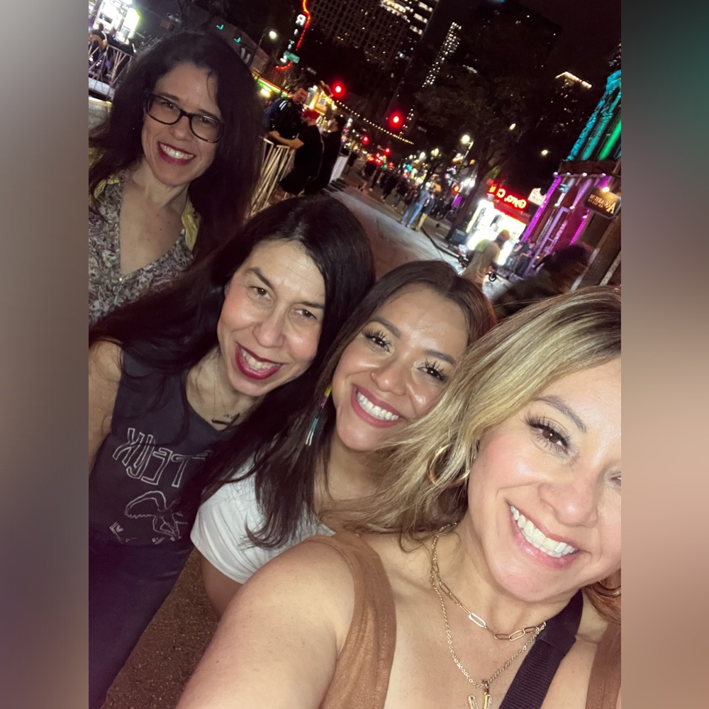 ♥️ Like to be notified when I’m Live ♥️ 4:32am EST - Picture 3 of 9